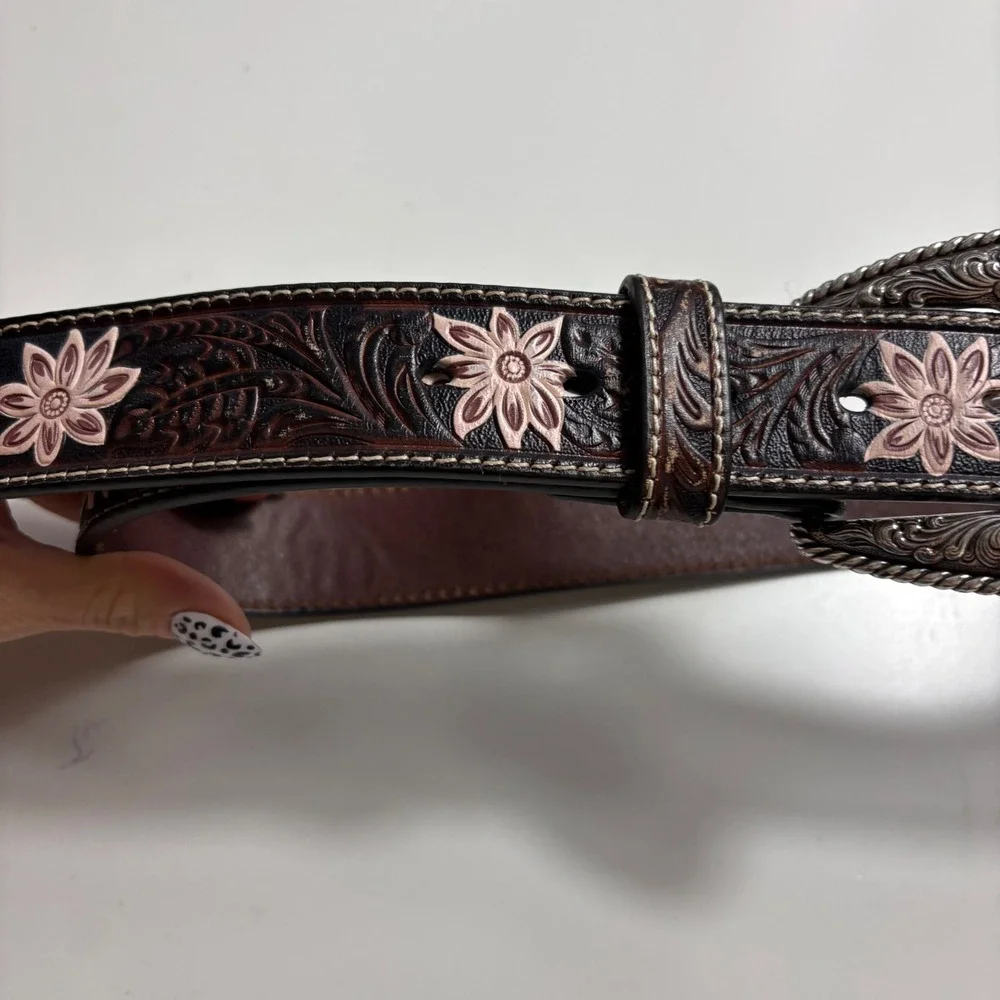 Nocona Belt Co Womens Brown Tooled Leather Floral Western Belt S 33in